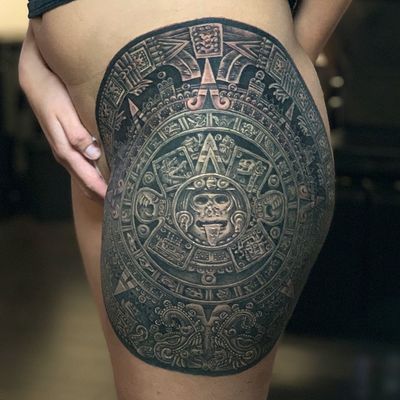 Read more about the article Blackwork skull Tattoo by Goethe Silva — Los Angeles, CA